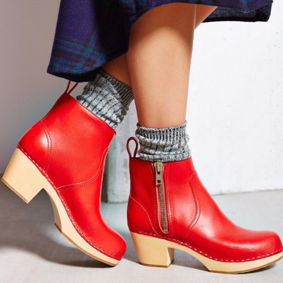 Swedish Hasbeens Zip It Emy Ankle Clog 